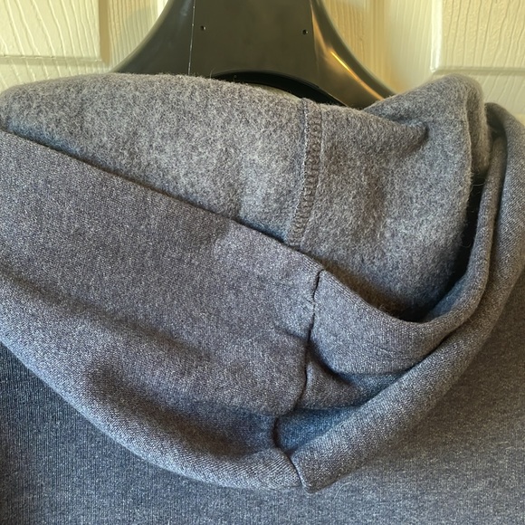 💙NHL Toronto Maple Leafs, hooded sweatshirt size Medium - Picture 8 of 8